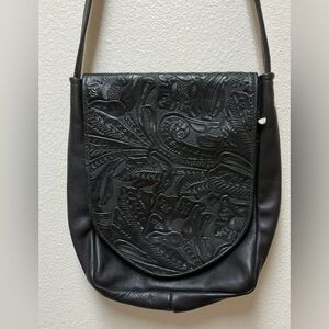 Lee N Me Black Embossed Leather Shoulder Bag 8”x9” New